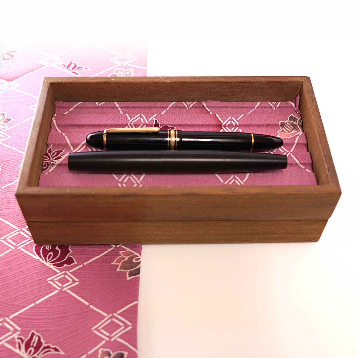 Kimono pen tray #01