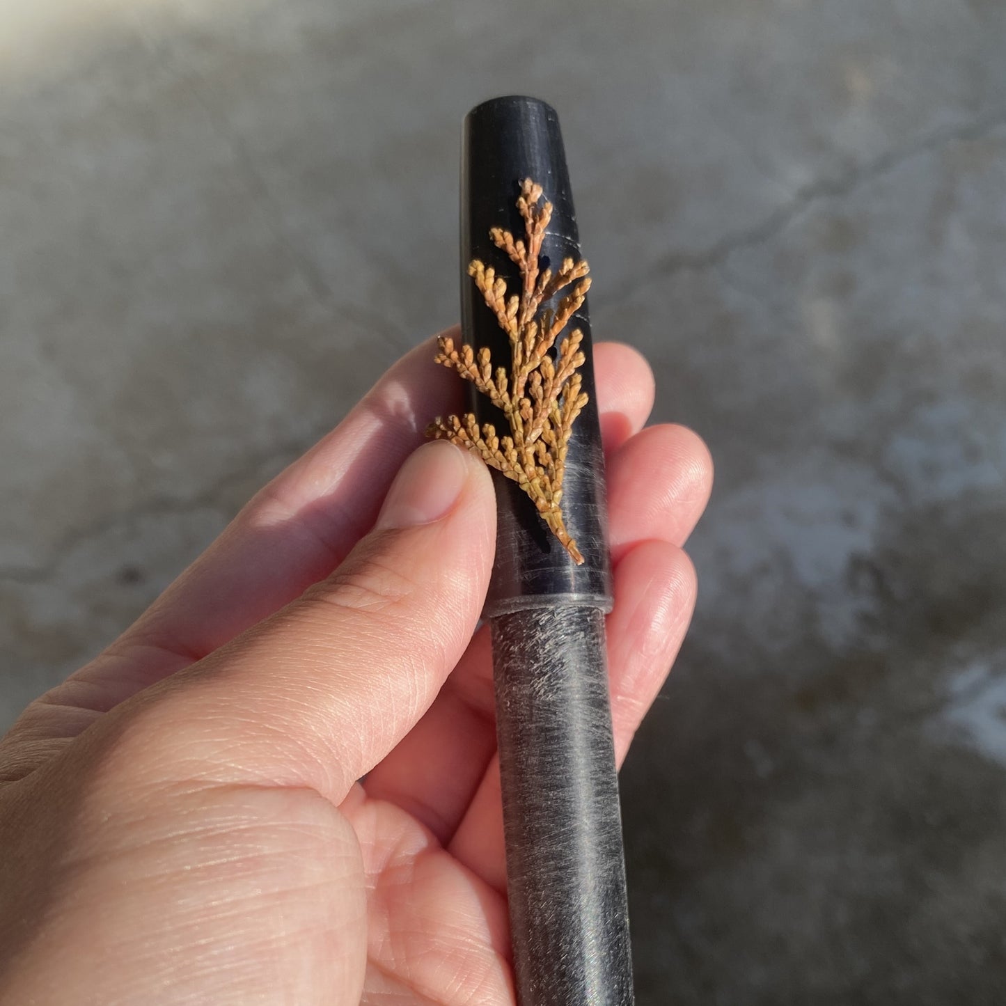 Hinoki pen cuff