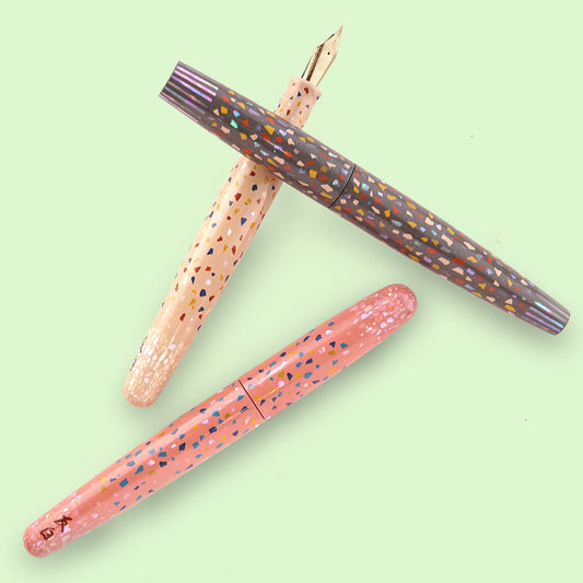 seY   螺鈿  raden fountain pen  /Usugori 薄氷/ (r05)