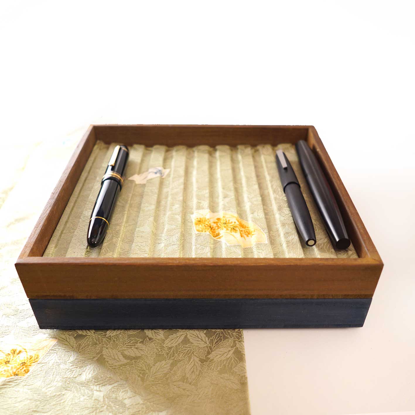 Kimono pen tray #04