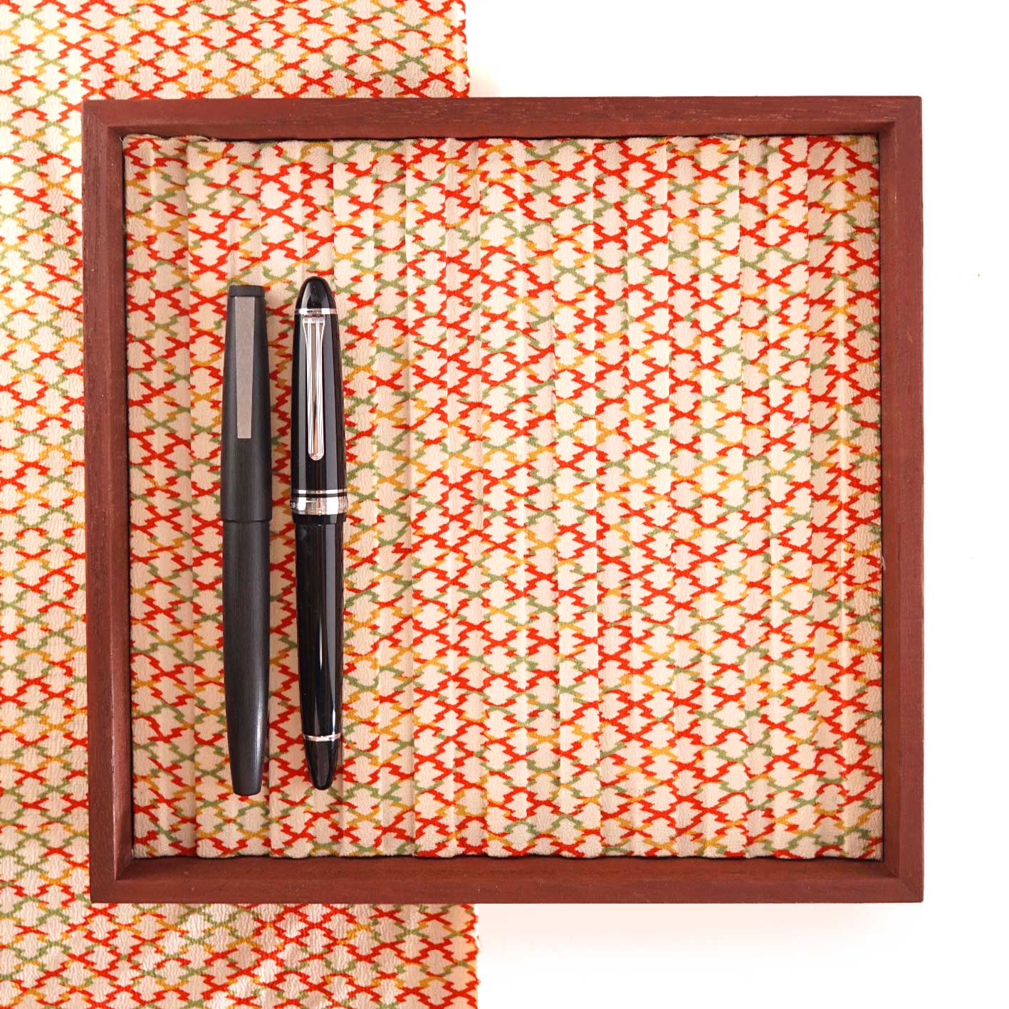 Kimono pen tray #08