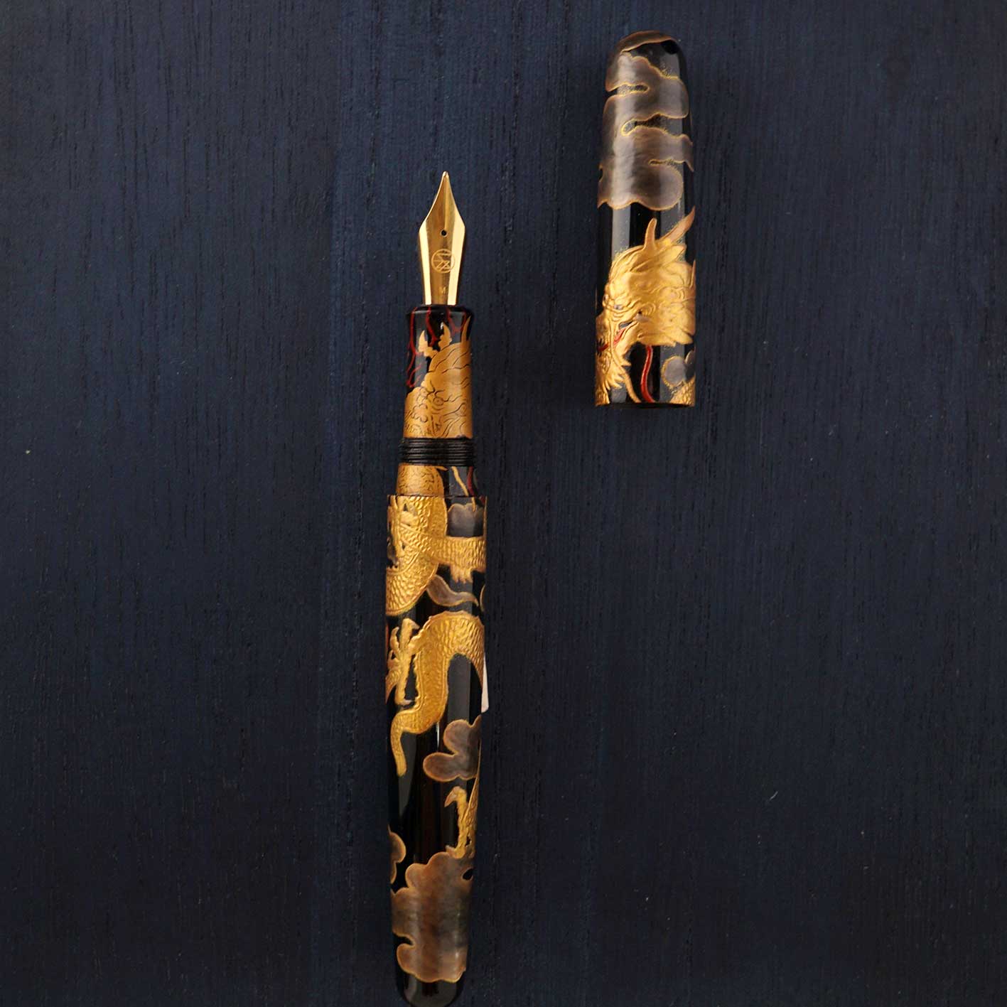 seY   蒔絵  makie fountain pen  /golden dragon  万年筆　（M03）