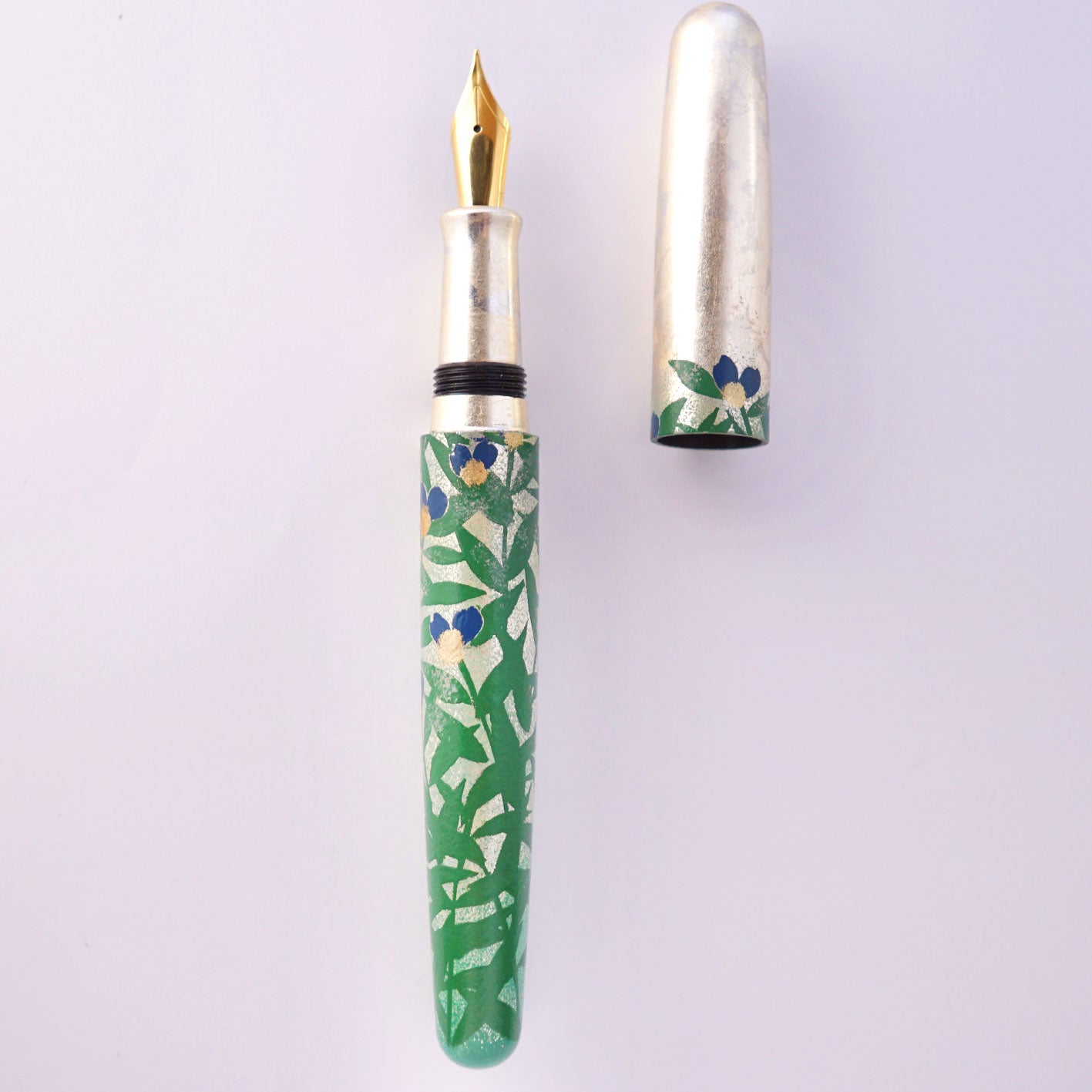 seY   蒔絵  makie  fountain pen  / Tsuyukusa (Asiatic herb)  /　（M012）