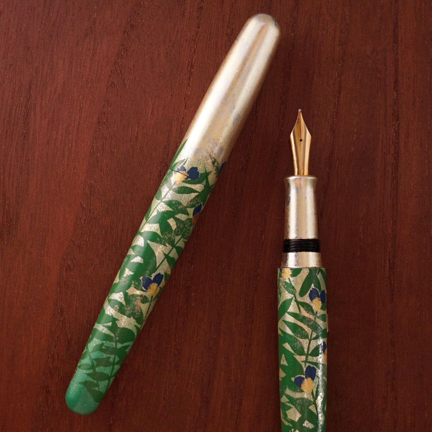 seY   蒔絵  makie  fountain pen  / Tsuyukusa (Asiatic herb)  /　（M012）